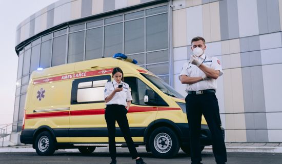 新乐救护车转运病人算来回费用吗？